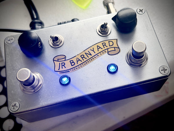 JR BARNYARD® Octal tube style preamp based on the gib EH-150 EH-185 amp by The NOCTURNE Brain