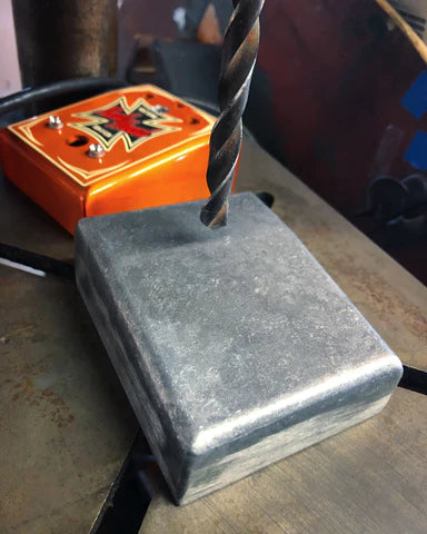 NOCTURNE YY Aluminum pedal enclosure, Slant Front. USA made - Diecast by Tavo Vega  Thenocturnebrain.com